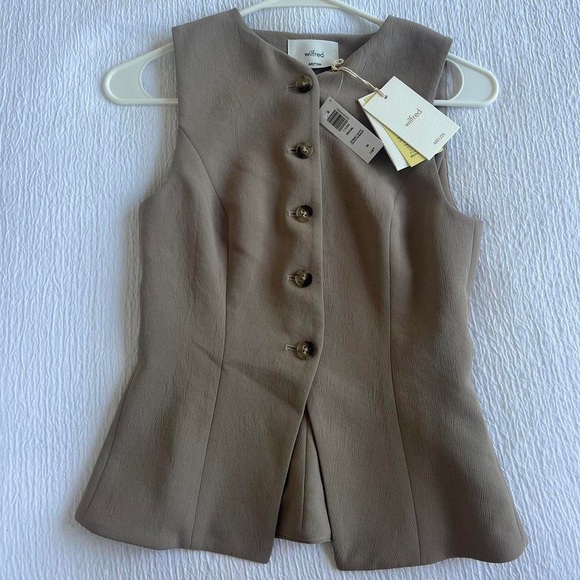 Aritzia Tops - Aritzia Wilfred Regal Vest (Brand New)